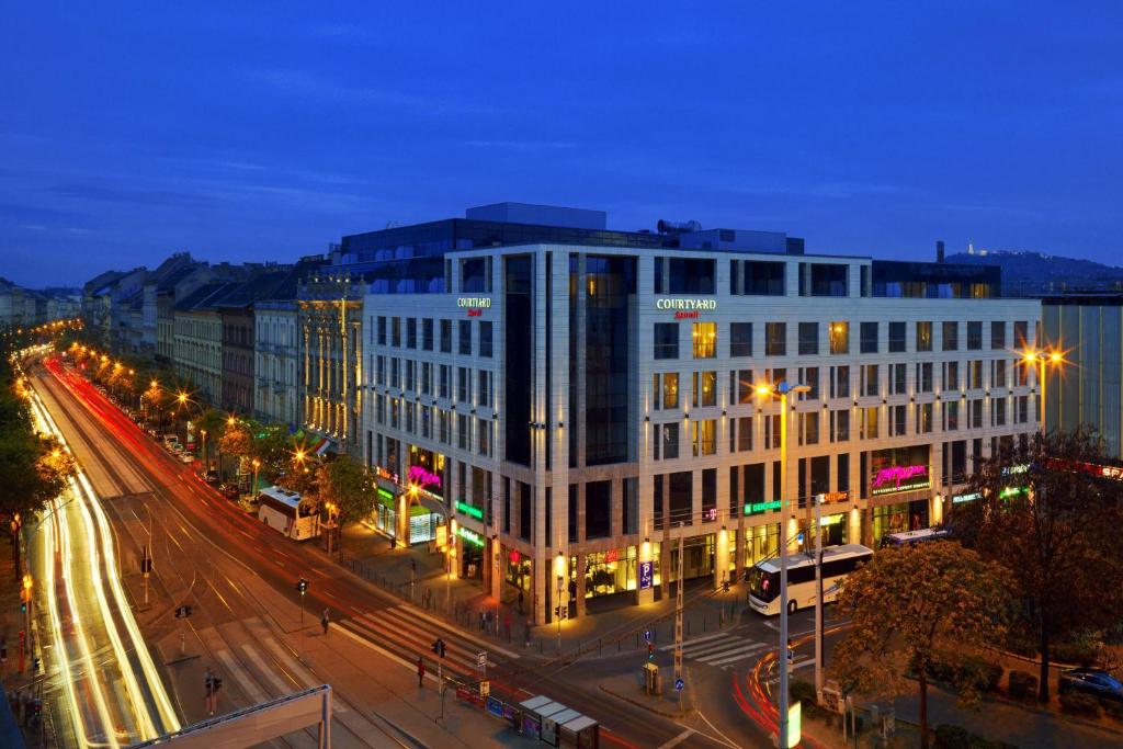 Courtyard by Marriott Budapest City Center - Resim 10