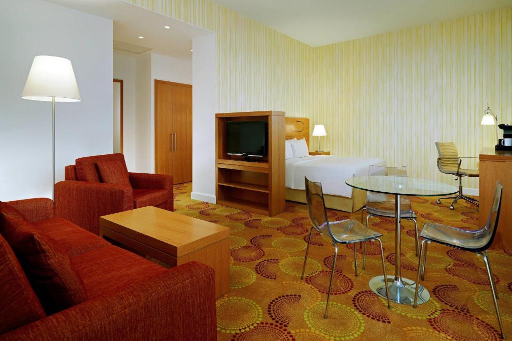Courtyard by Marriott Budapest City Center - Resim 14