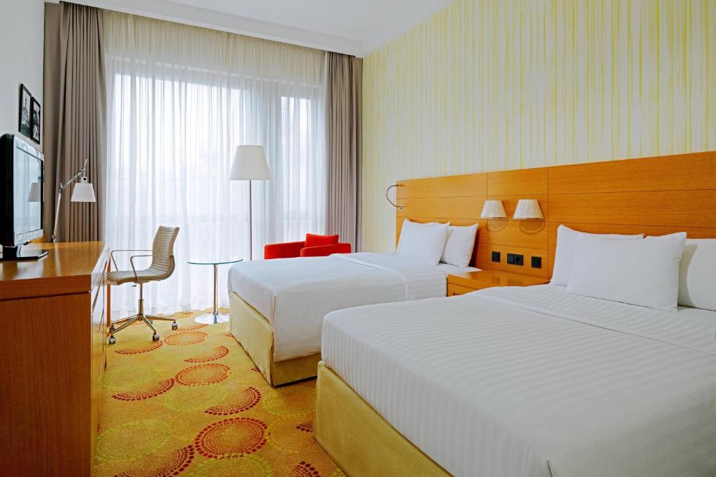 Courtyard by Marriott Budapest City Center - Resim 8