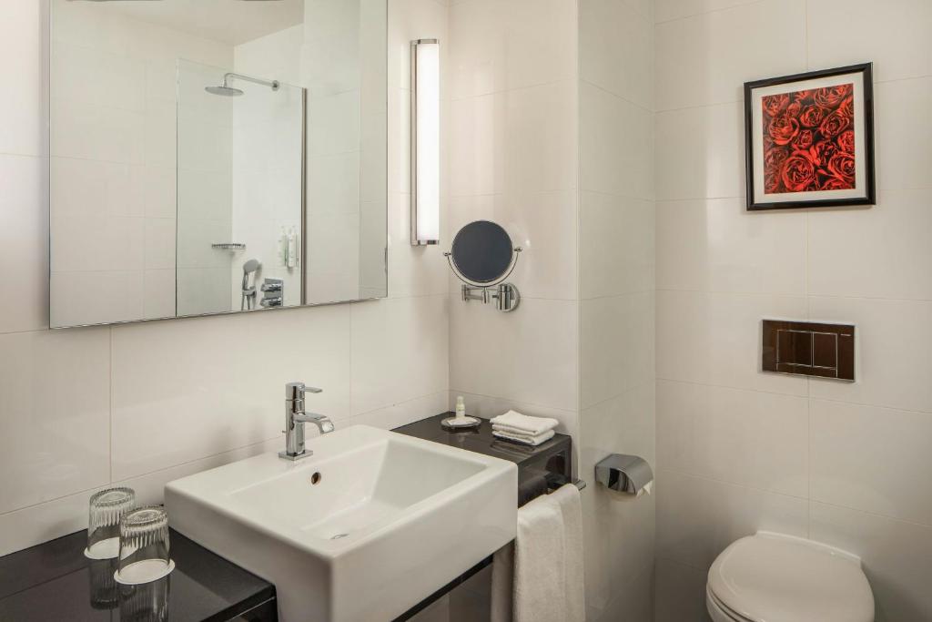 Courtyard by Marriott Budapest City Center - Resim 29