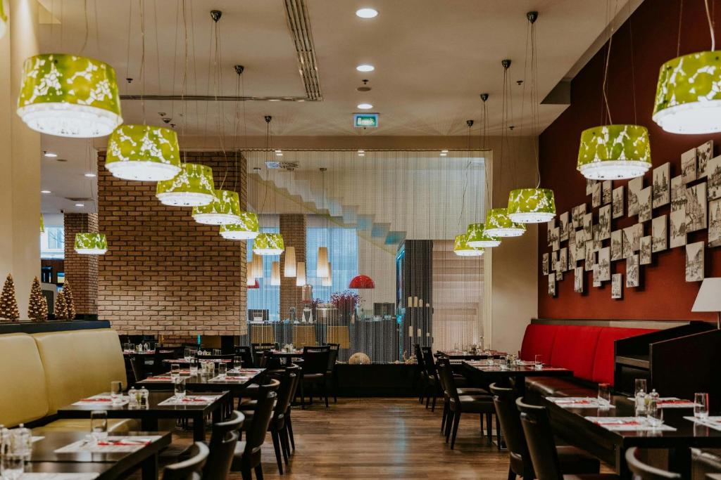 Courtyard by Marriott Budapest City Center - Resim 4