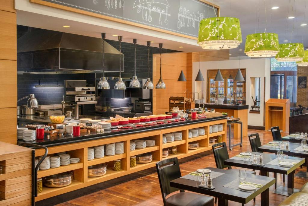 Courtyard by Marriott Budapest City Center - Resim 40