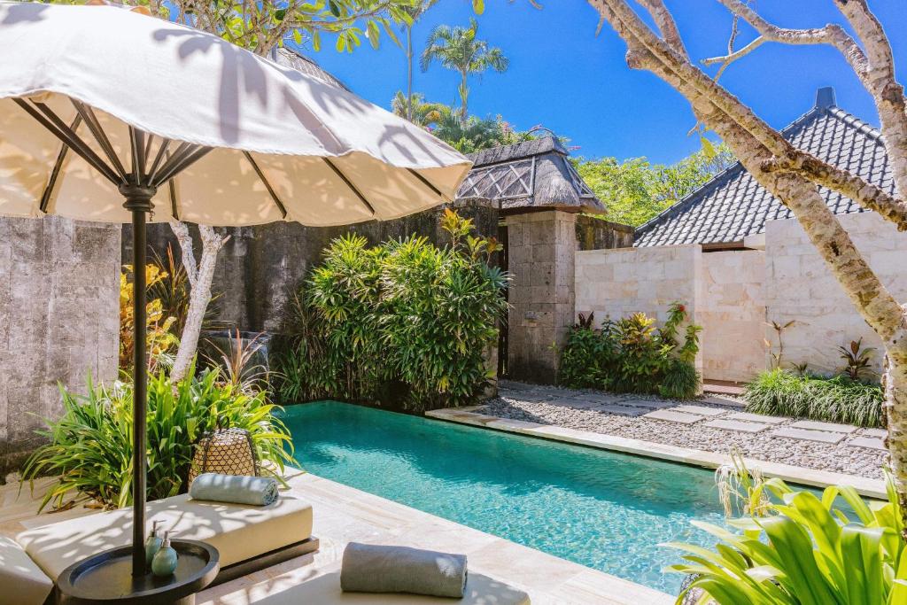 Bazén v ubytování Bvlgari Resort Bali nebo v jeho okolí
