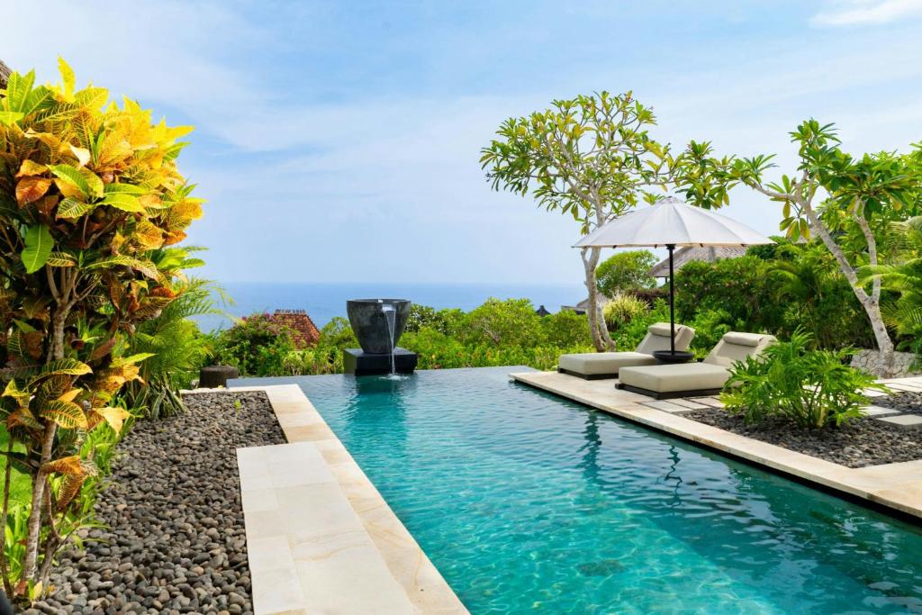 Bazén v ubytování Bvlgari Resort Bali nebo v jeho okolí