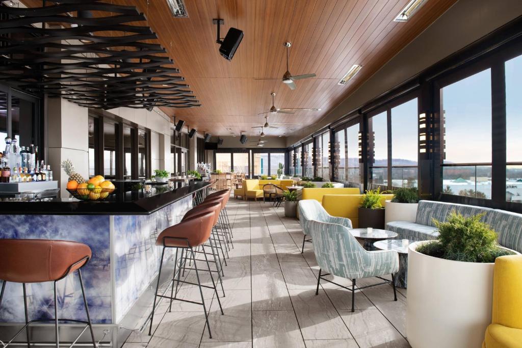 Restaurace v ubytování AC Hotel by Marriott Bridgewater