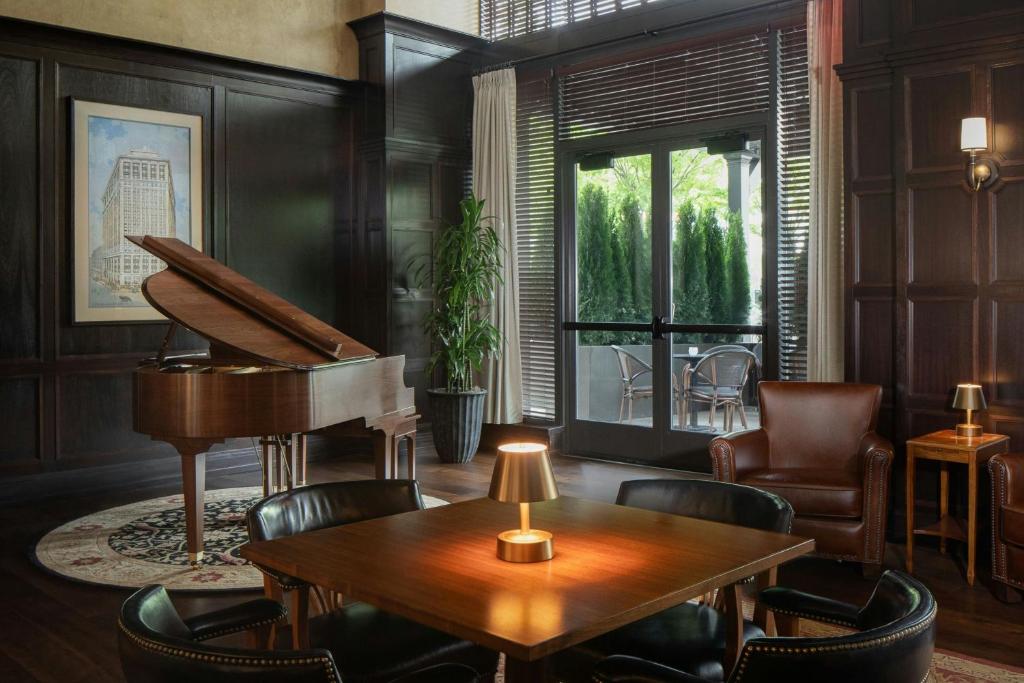 Hotel David Whitney, Autograph Collection photo