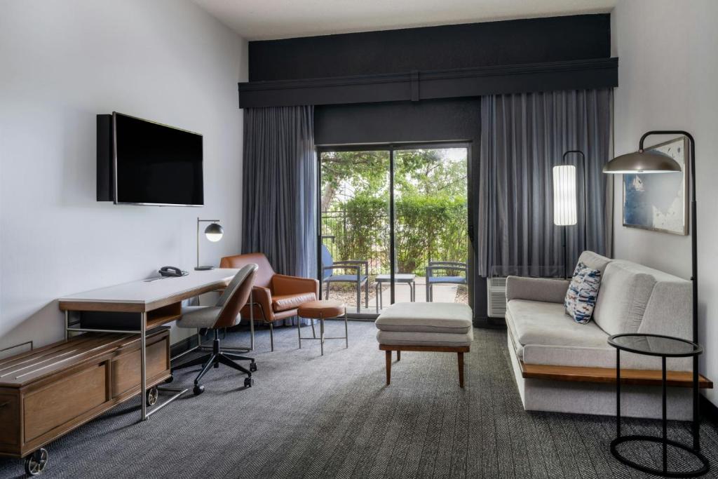 Courtyard by Marriott Denver Golden/Red Rocks photo