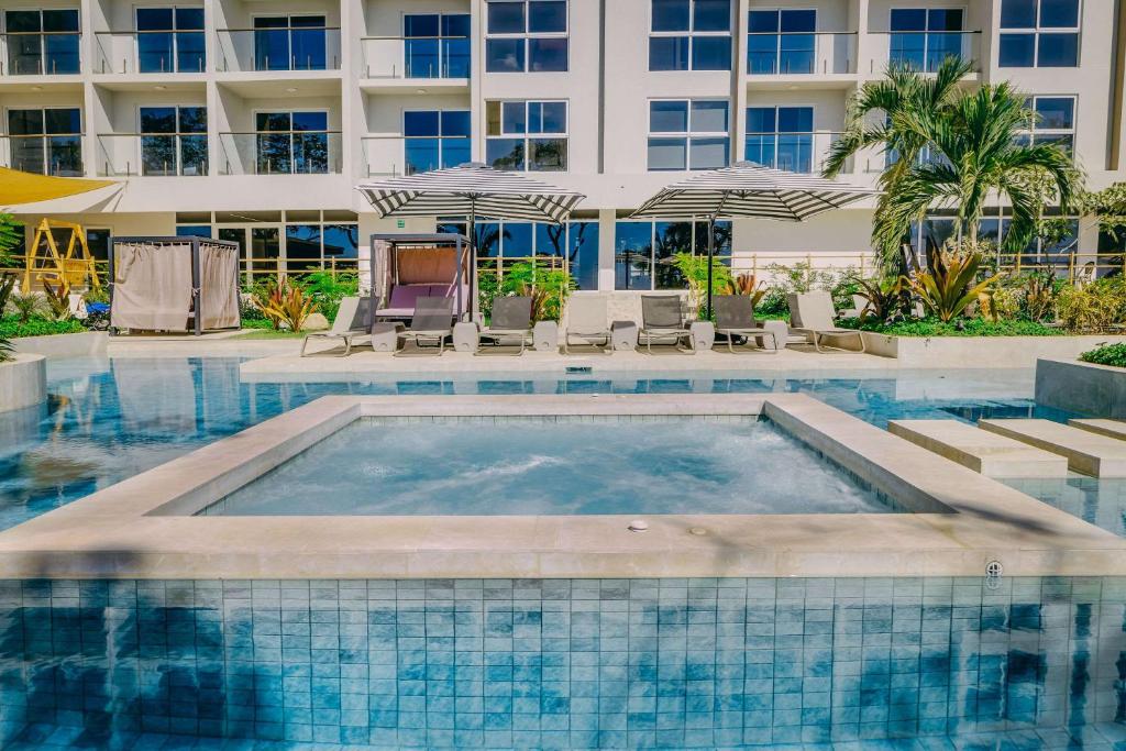 Bazén v ubytování Radisson Riviera Panama nebo v jeho okolí