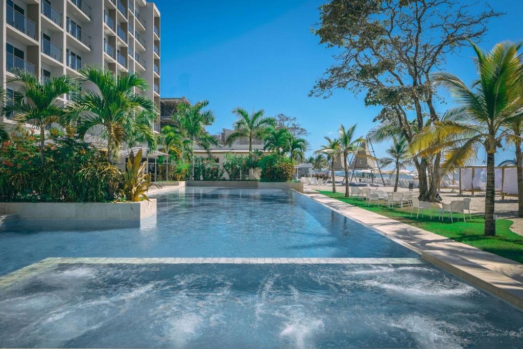 Bazén v ubytování Radisson Riviera Panama nebo v jeho okolí