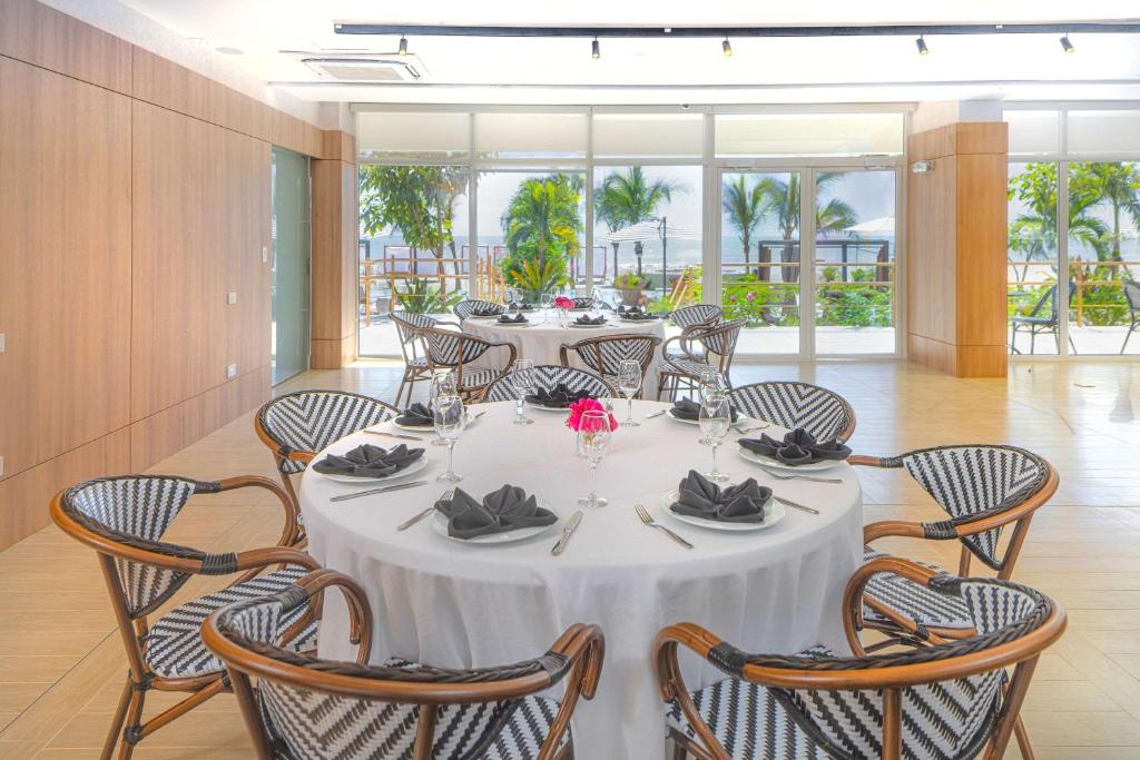 Restaurace v ubytování Radisson Riviera Panama