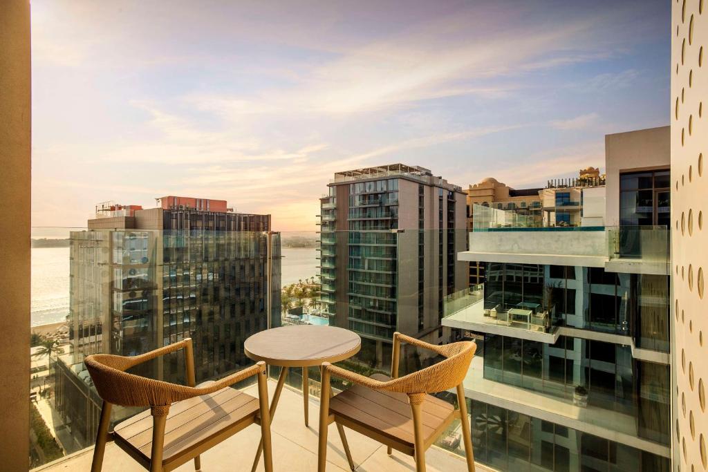 Tumbi Hotel Dubai The Palm,Tapestry Collection Hilton - Resim 27