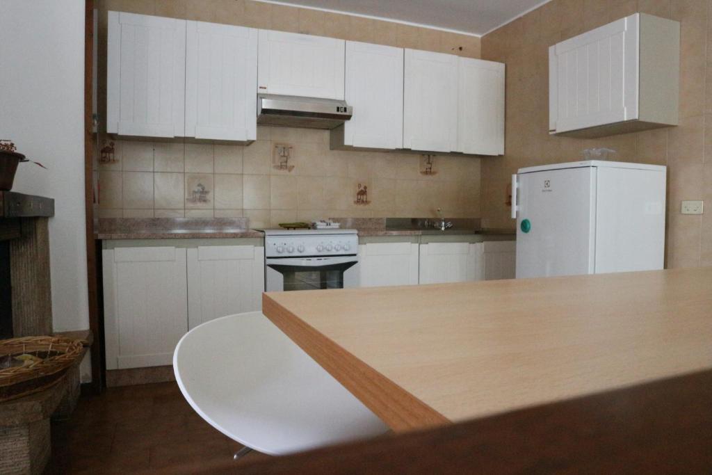 Kuchnia lub aneks kuchenny w obiekcie B&B Casa Elena Room and Apartments with parking