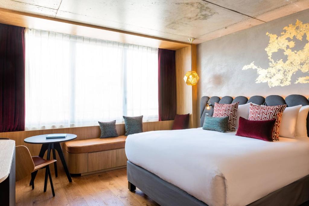 Renaissance Bordeaux Hotel - 3