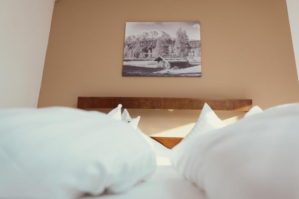 Posteľ alebo postele v izbe v ubytovaní Parkhotel Kirchberg