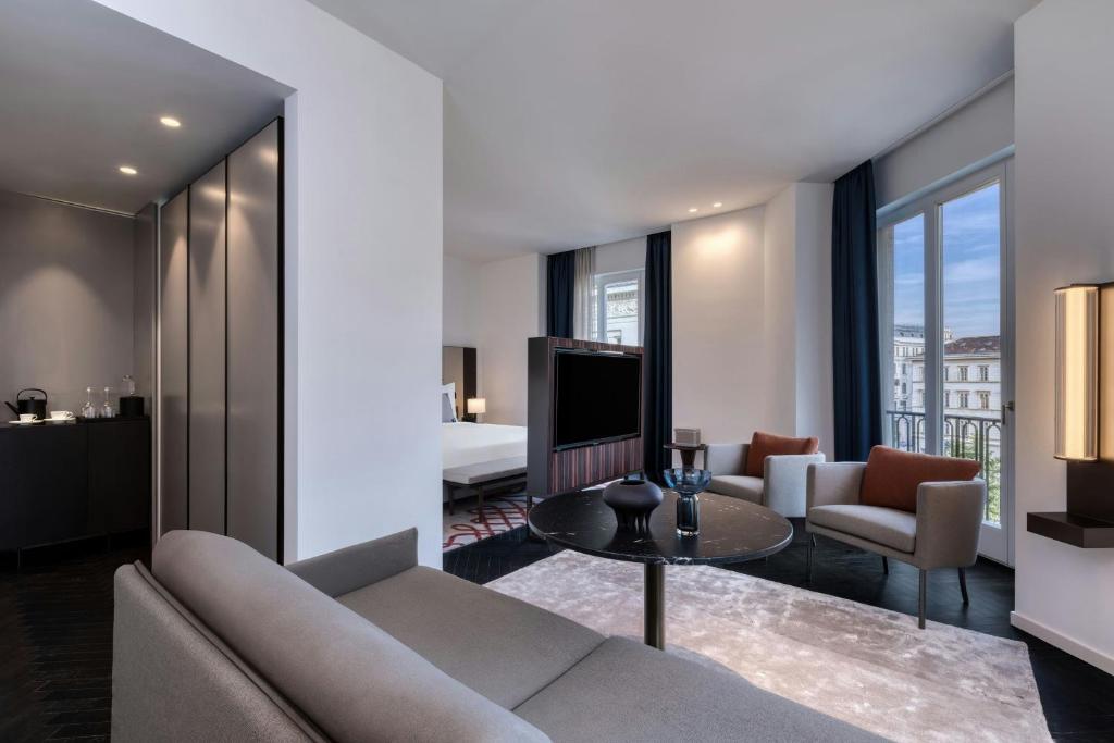 Dorothea Hotel, Budapest, Autograph Collection - Resim 19