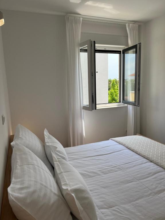 Posteľ alebo postele v izbe v ubytovaní LUXURY Apartment Ledo