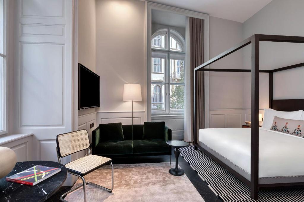 Dorothea Hotel, Budapest, Autograph Collection - Resim 30