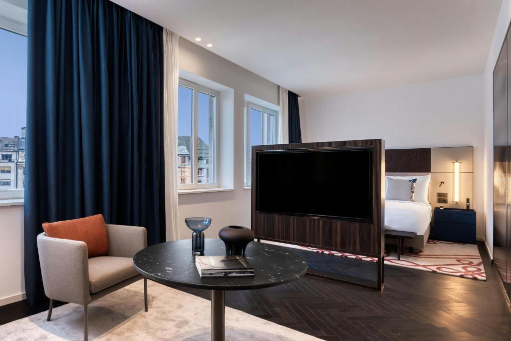 Dorothea Hotel, Budapest, Autograph Collection - Resim 33