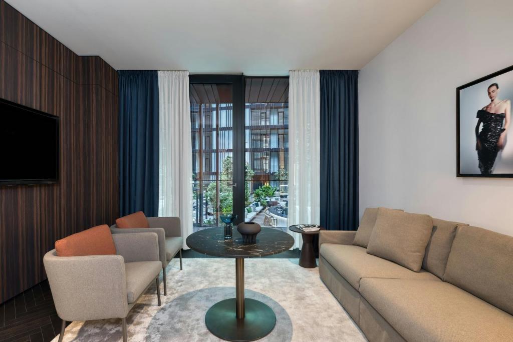 Dorothea Hotel, Budapest, Autograph Collection - Resim 32