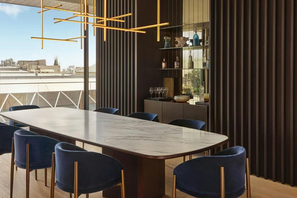 Dorothea Hotel, Budapest, Autograph Collection - Resim 36