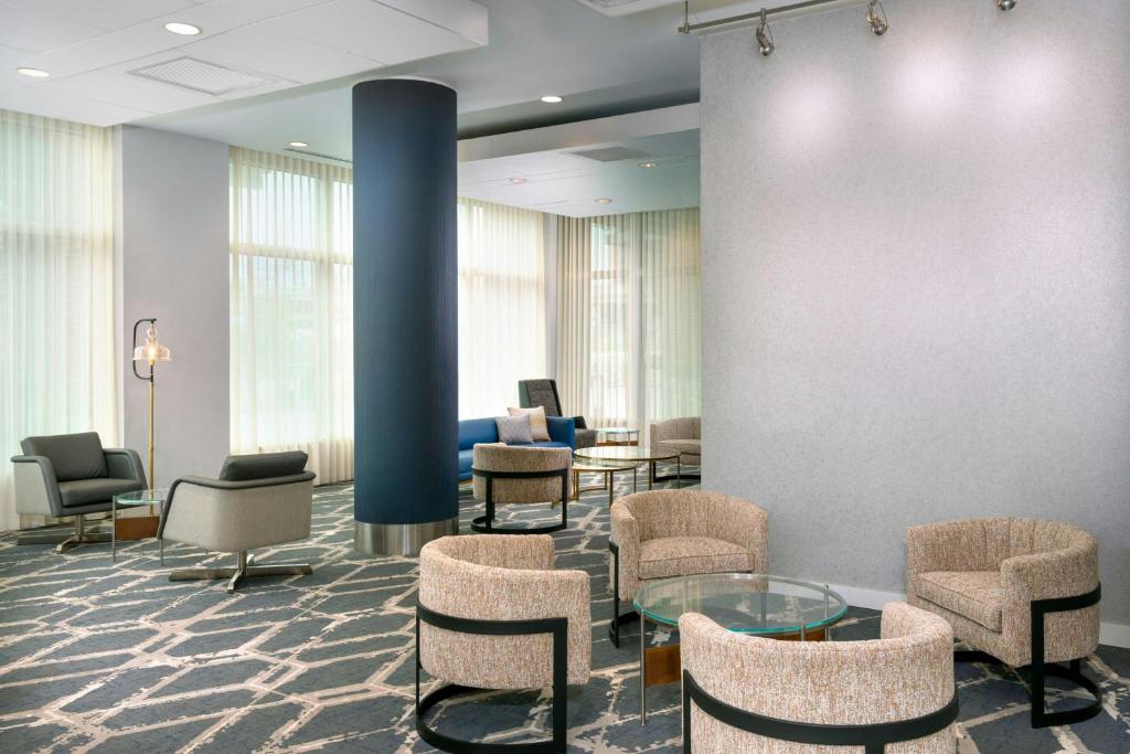 Courtyard by Marriott Buffalo Downtown/Canalside photo