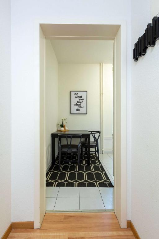 KAYA Zurich Apartment GOLD - Downtown Deluxe Sudio Apt - Resim 6