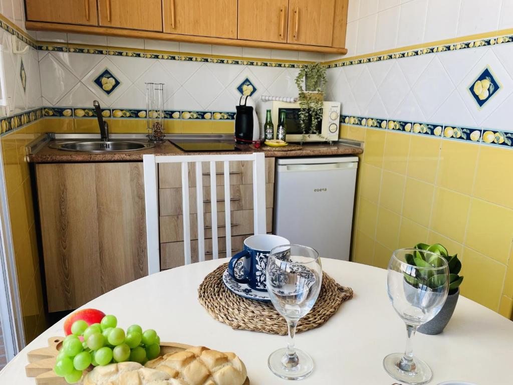 Kuchyň nebo kuchyňský kout v ubytování Apartamento Jimena Sevilla en el centro de Nerja