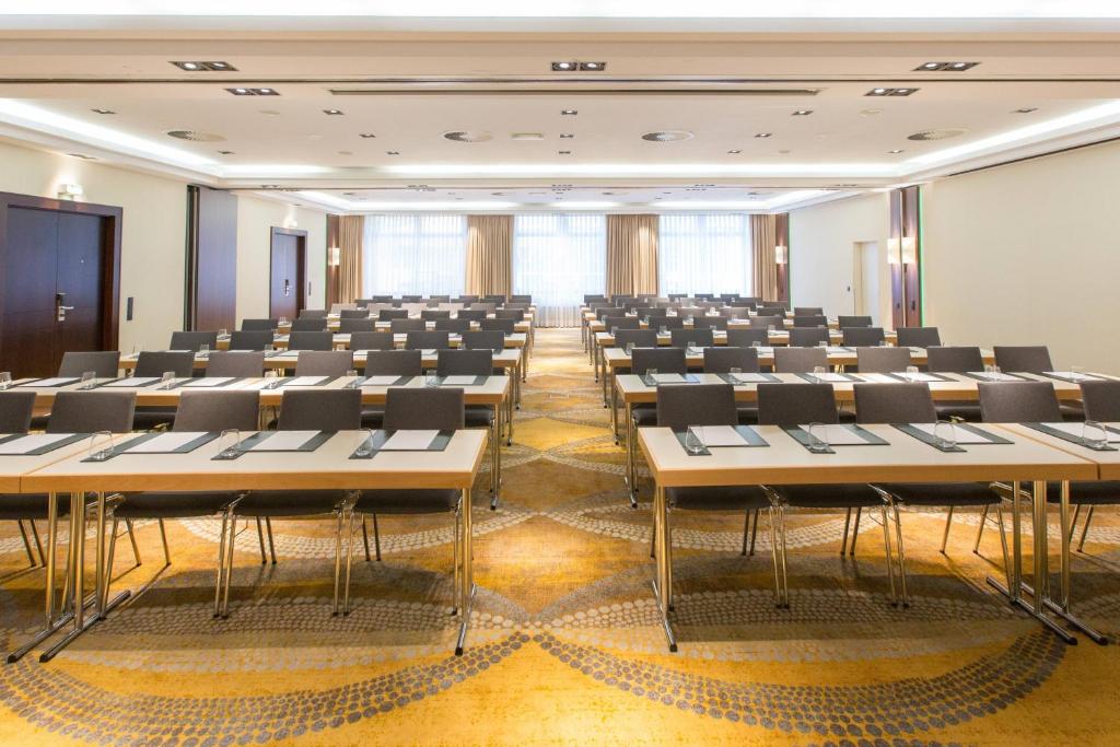 Courtyard by Marriott Düsseldorf Seestern - Resim 38