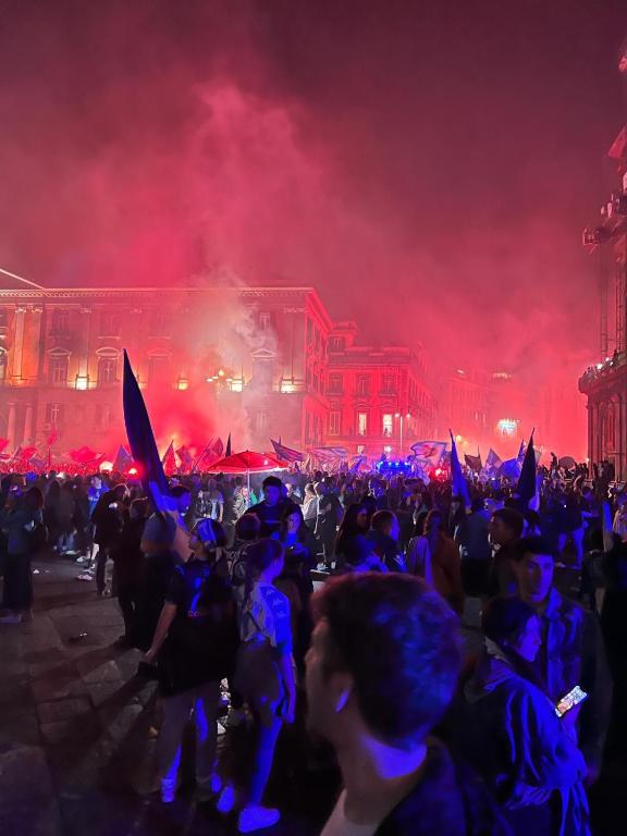 Goście zatrzymujący się w obiekcie Casa D10S Napoli centro quartieri spagnoli
