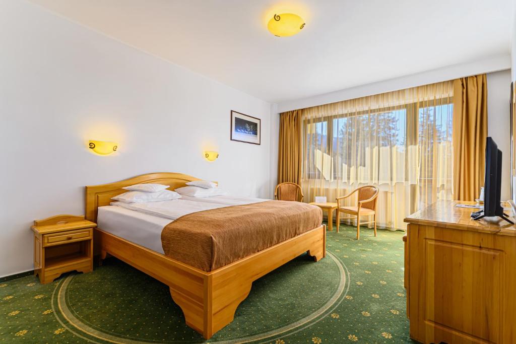 
Superior Double Room with Balcony and Mountain View
