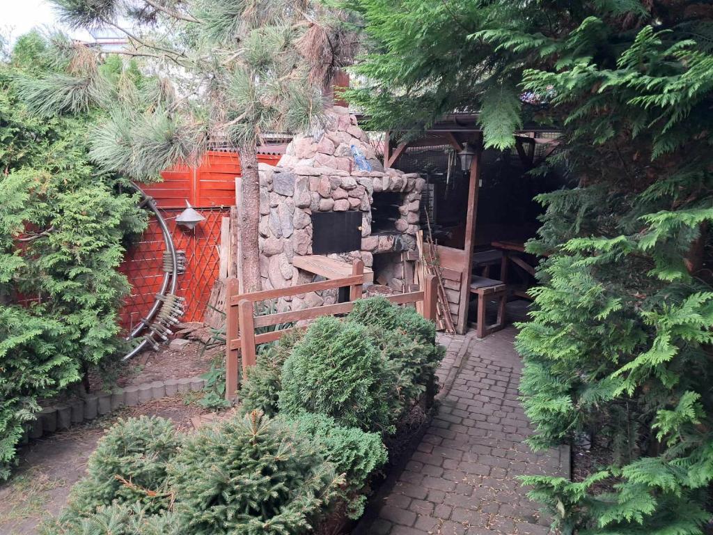 Noclegi Julia pokoje 1-3 parter Chodkiewicza 161 Kielce - 4