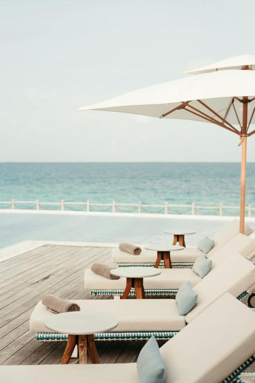 JW Marriott Maldives Resort & Spa - View 12