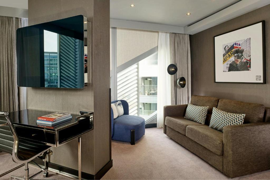 Montcalm East, Autograph Collection - Resim 44