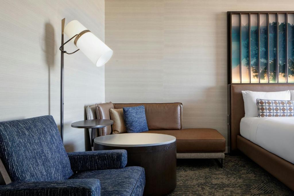 Renaissance Dallas Hotel - 