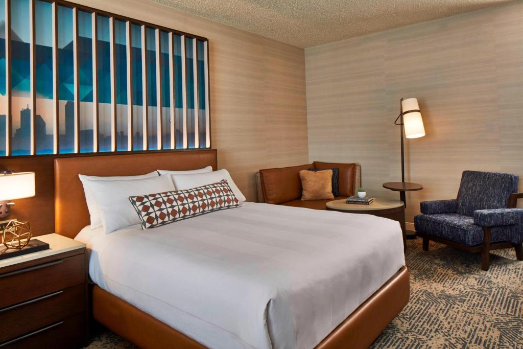 Renaissance Dallas Hotel - 