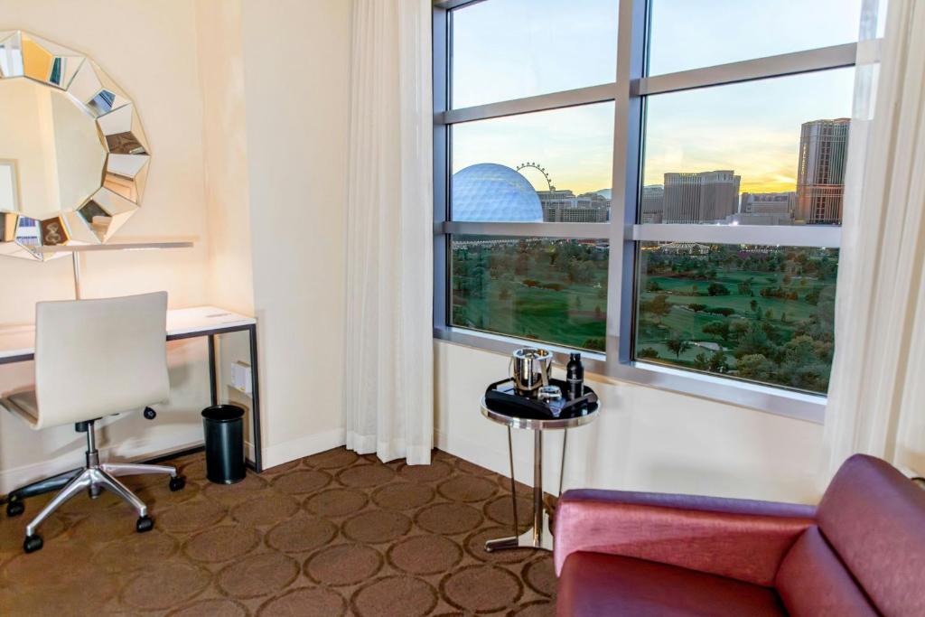 Renaissance Las Vegas Hotel - 