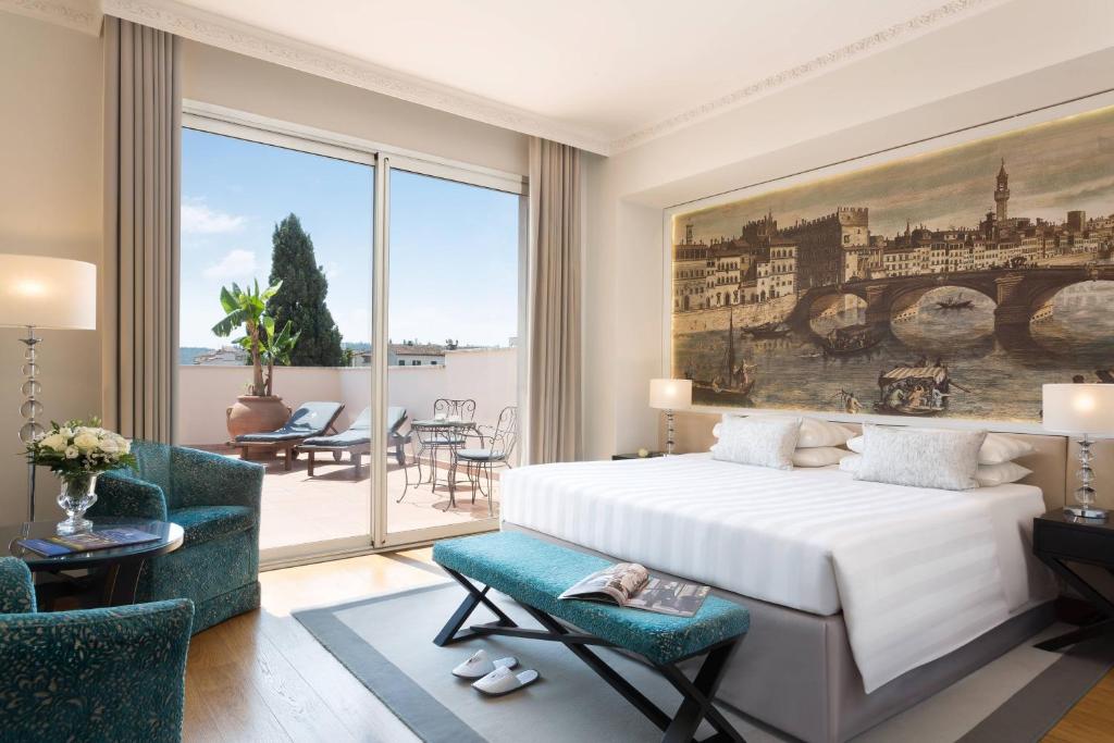 Sina Villa Medici, Autograph Collection - Resim 38