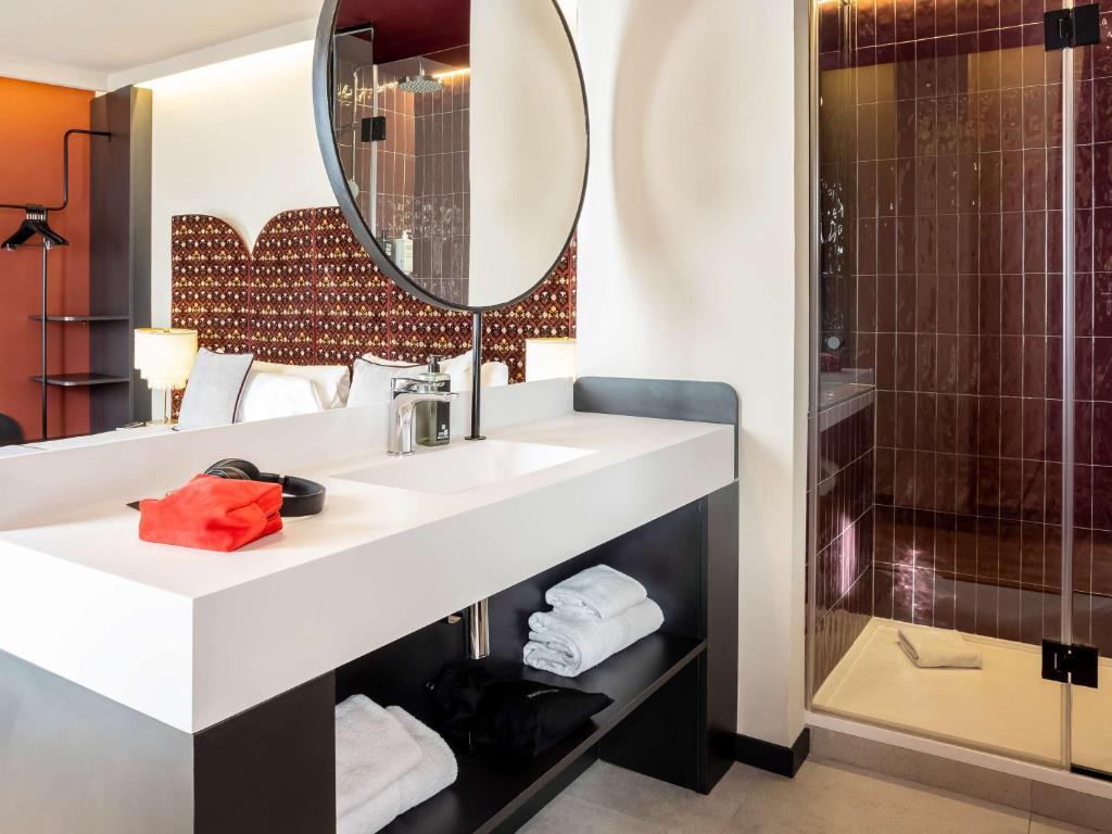 Łazienka w obiekcie Ibis Styles Madrid Centro Maravillas