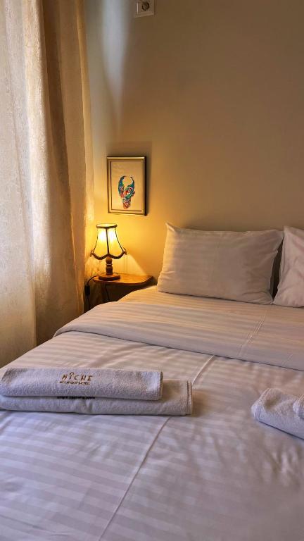 Niche Boutique Hotel - Habitación Doble Con Balcón