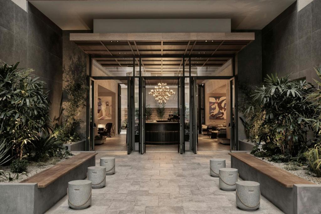 MonAsty, Thessaloniki, Autograph Collection - Resim 4