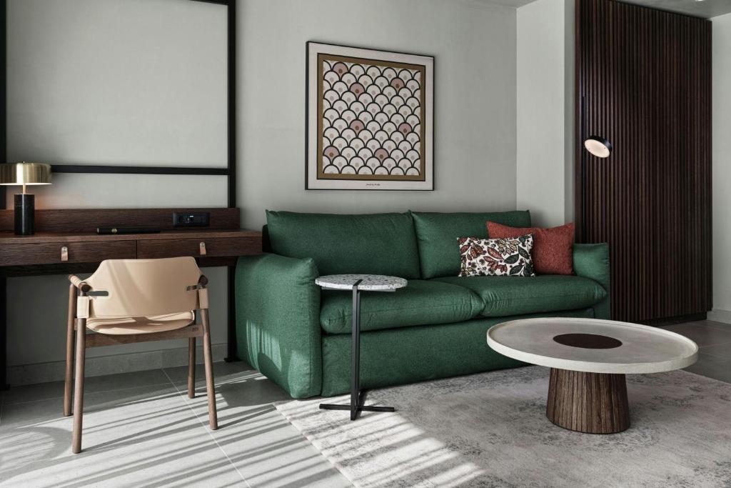 MonAsty, Thessaloniki, Autograph Collection - Resim 13