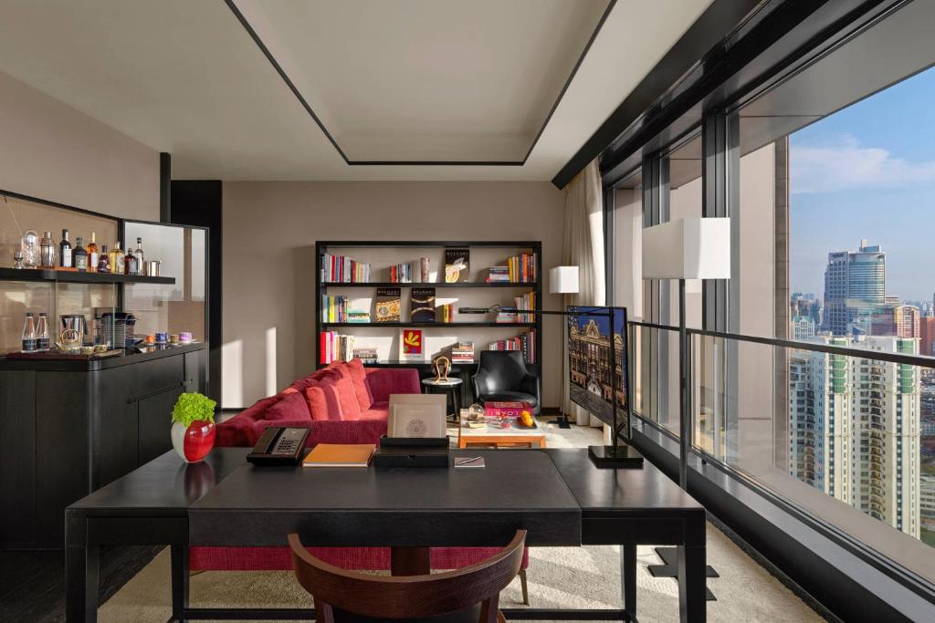 Bulgari Hotel Shanghai - Superior City View Suite