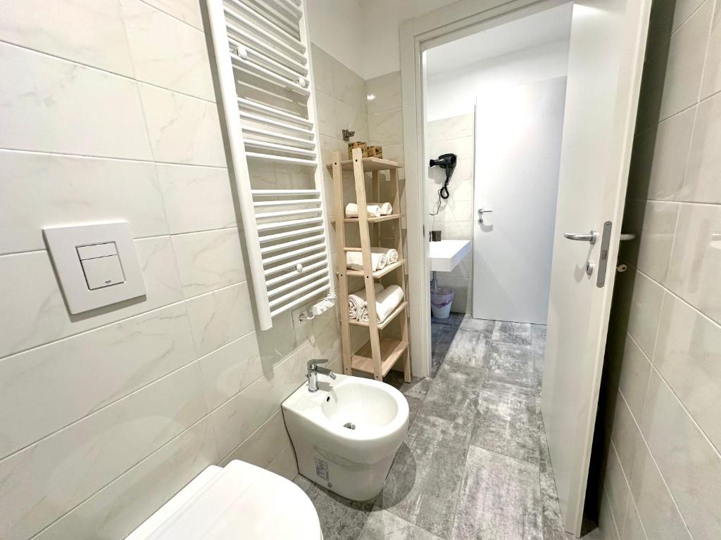 Living Lake Como-Rooms&Parking - 17