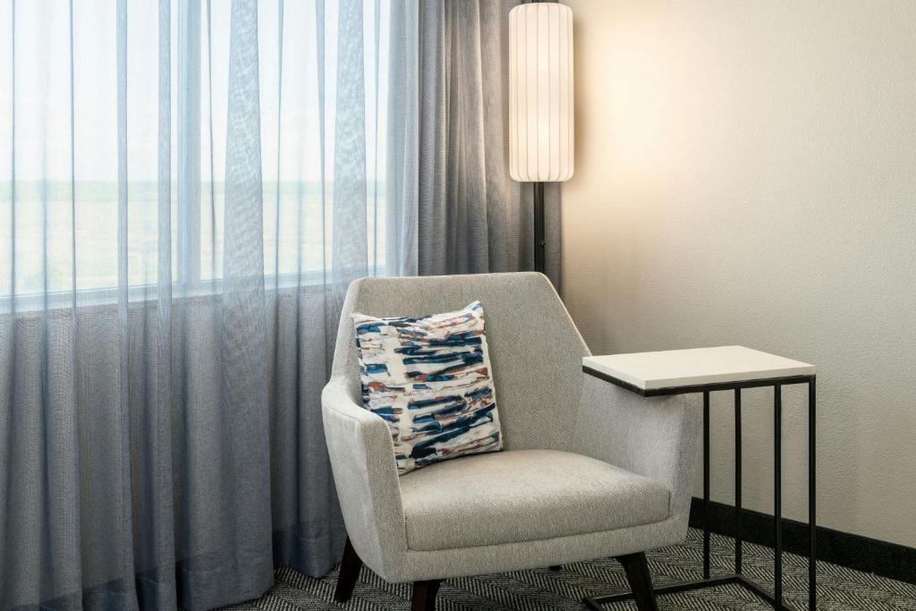 Posezení v ubytování Courtyard by Marriott Abilene Northeast