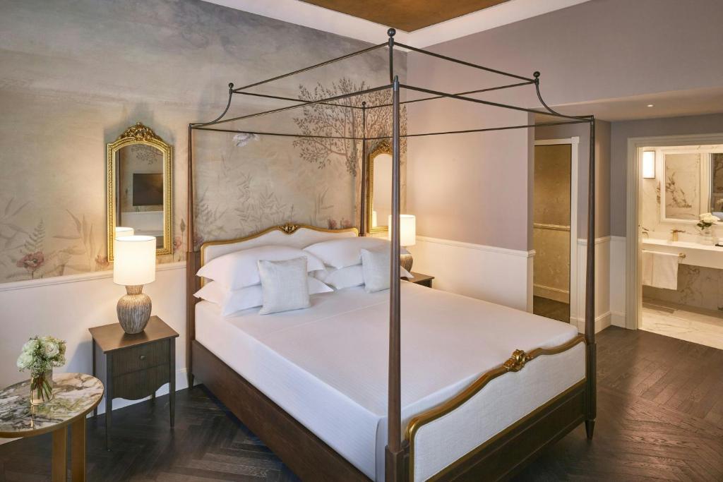 Grotta Giusti Thermal Spa Resort Tuscany, Autograph Collection - Grand Deluxe King Room，带露台和花园景观
