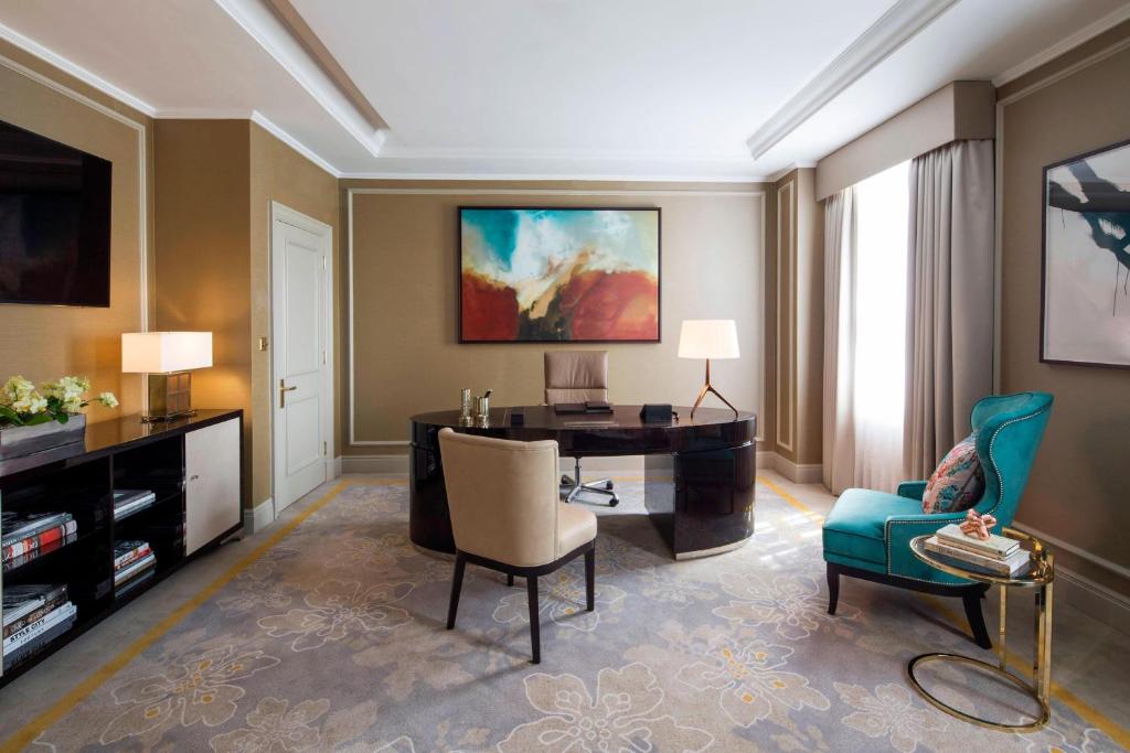 JW Marriott Grosvenor House London - Resim 35