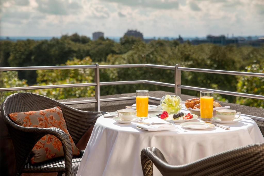 JW Marriott Grosvenor House London - Resim 38