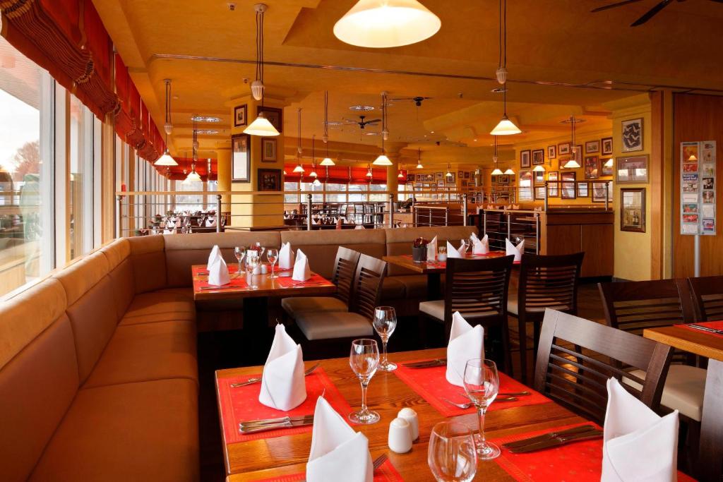 Courtyard by Marriott Hannover Maschsee - Resim 34