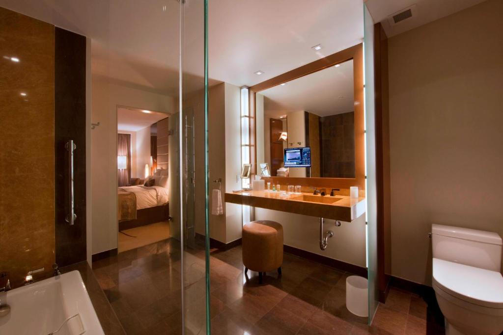 Koupelna v ubytování JW Marriott Marquis Miami
