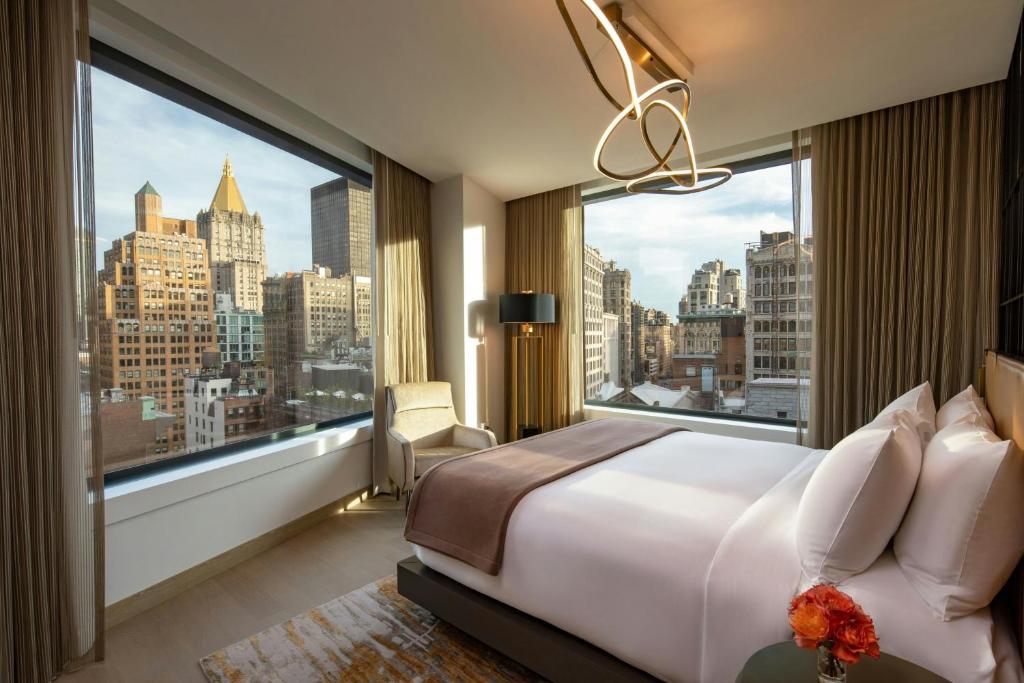 Postel nebo postele na pokoji v ubytování The Ritz-Carlton New York, NoMad
